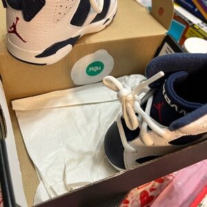 Jordan Blue and White Sneakers Sporty Design